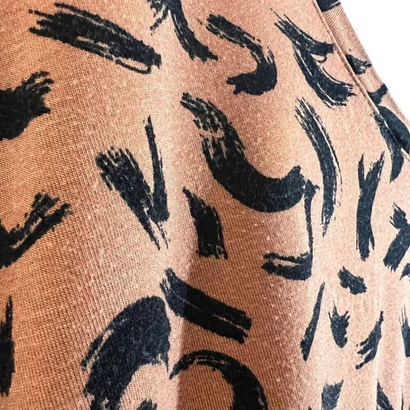 Nine West Abstract V Neck T Shirt Plus XXL Soft Spun Light Brown Black Stretch - Picture 5 of 6